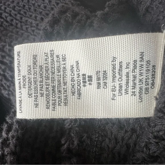 NWOT Free People Cold Shoulder Sweater Size Small - Picture 9 of 9